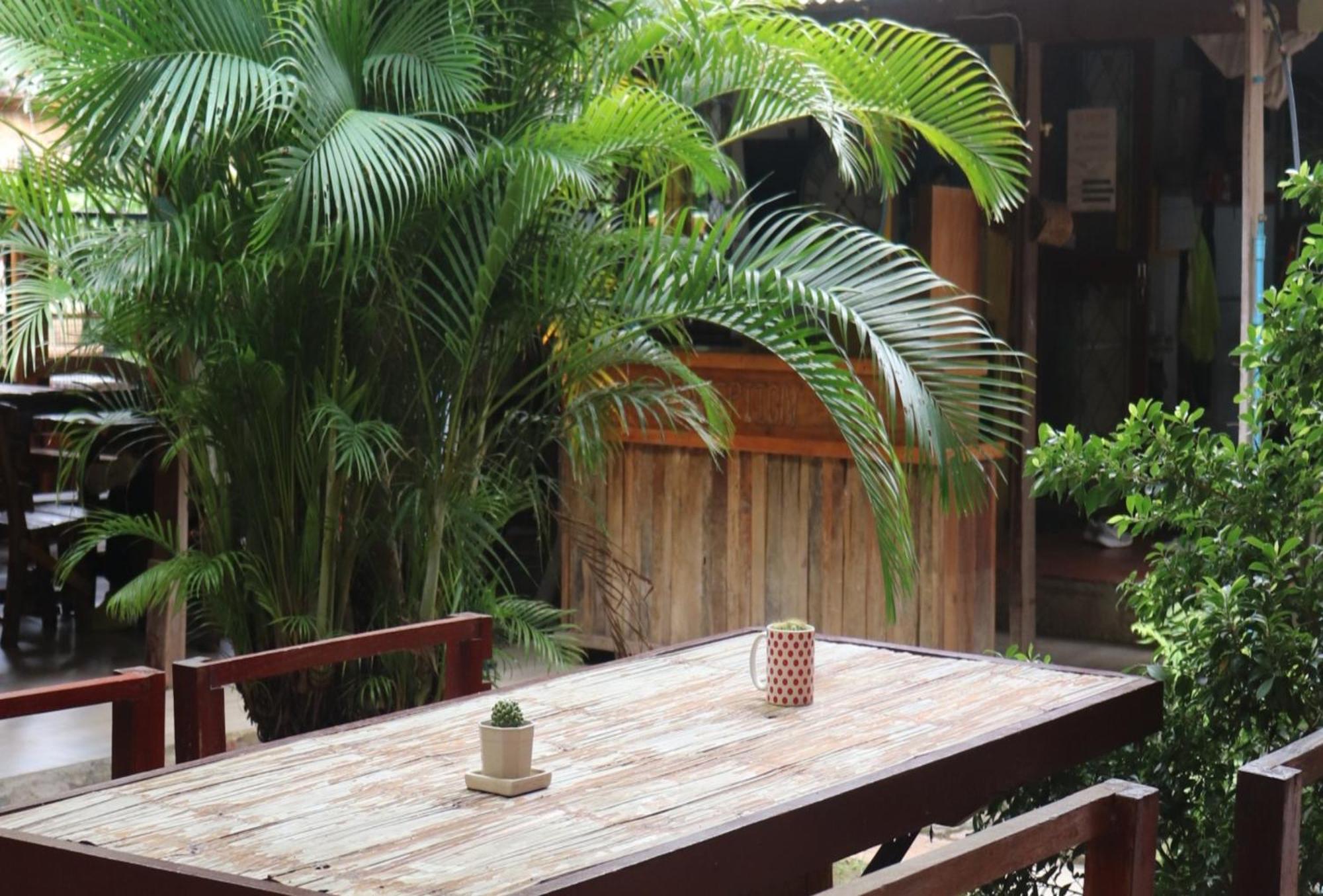 Trekker Camp Hotel Chiang Mai Exterior foto