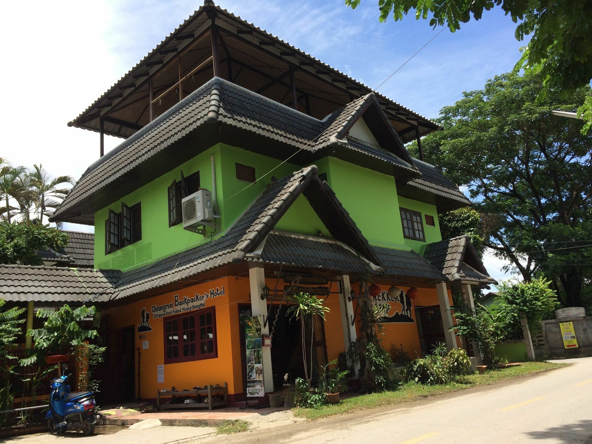 Trekker Camp Hotel Chiang Mai Exterior foto
